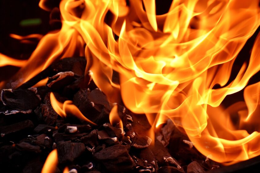 Zbog visokih temperatura raste opasnost od požara, vatrogasci uputili apel građanima