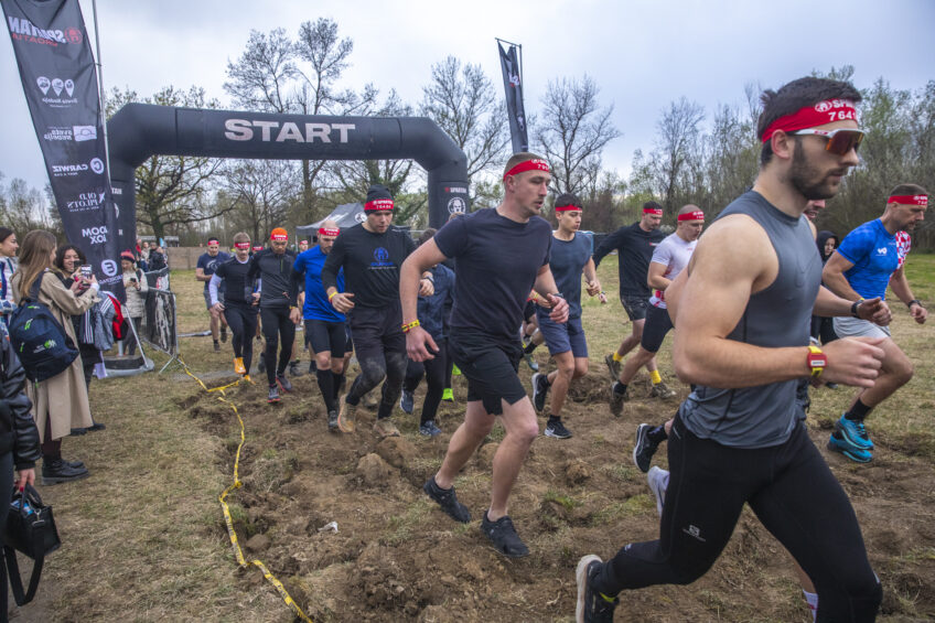 Spartan vikend u Svetoj Nedelji: 2.500 natjecatelja pomicalo granice u blatu i kiši